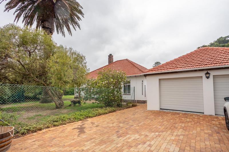 To Let 3 Bedroom Property for Rent in Pinelands Western Cape
